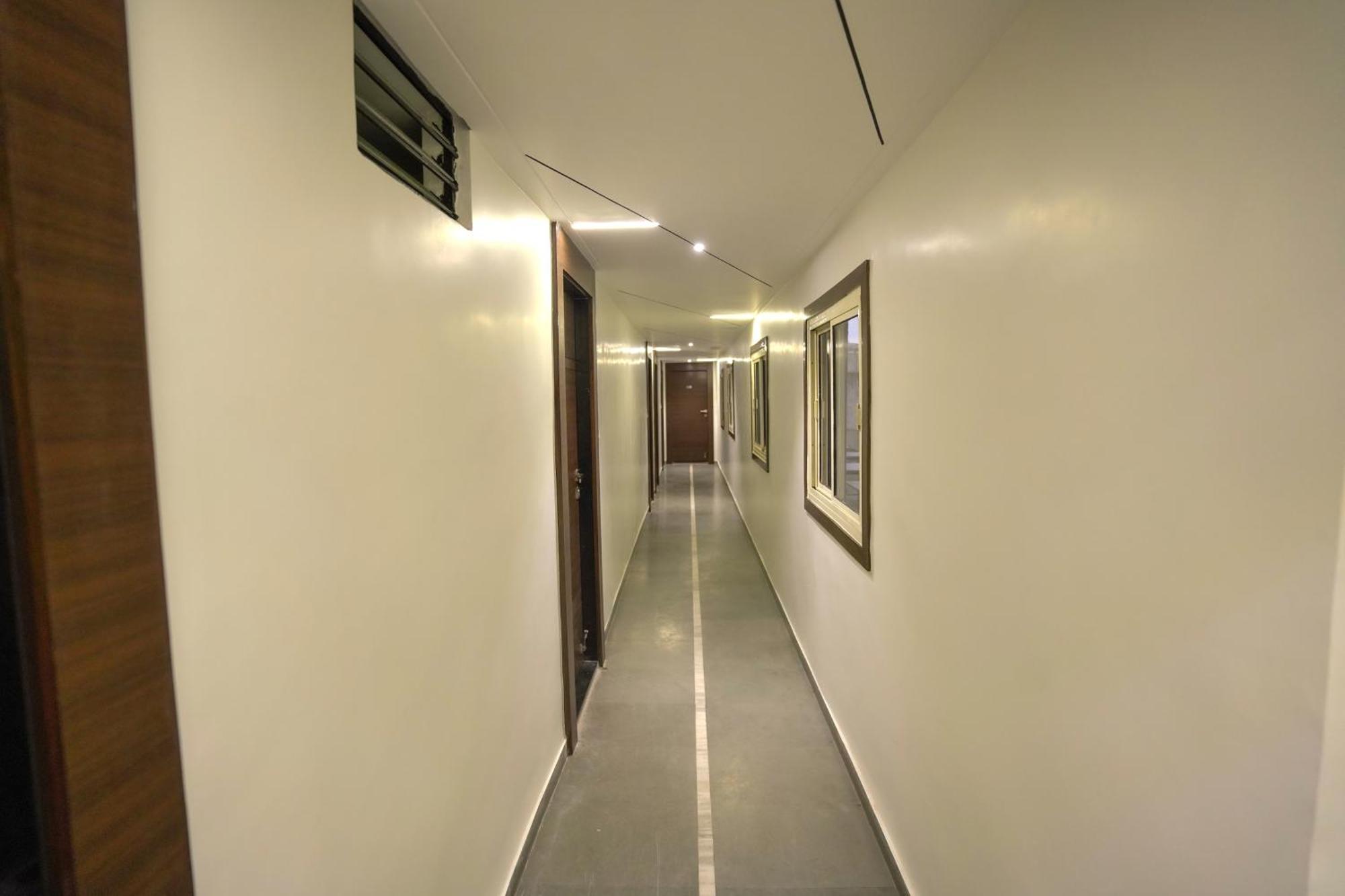 Hotel Shertown Ahmedabad Exterior foto